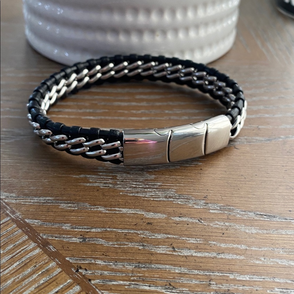 Serasar Silver and Leather Men’s Bracelet